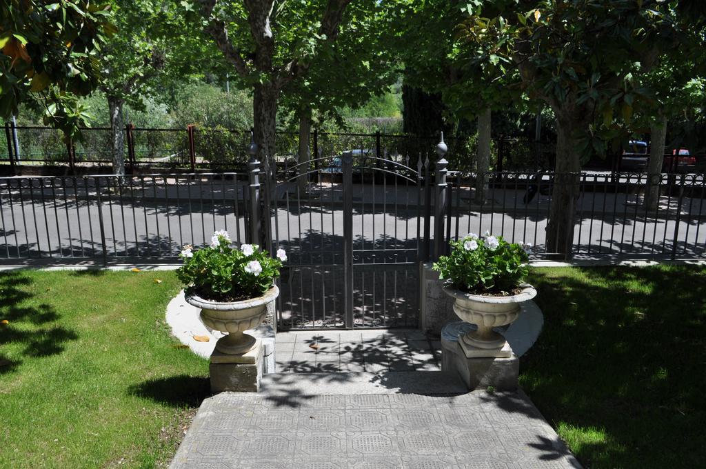 Villa Le Magnolie 蒙特卡蒂尼泰尔梅 外观 照片