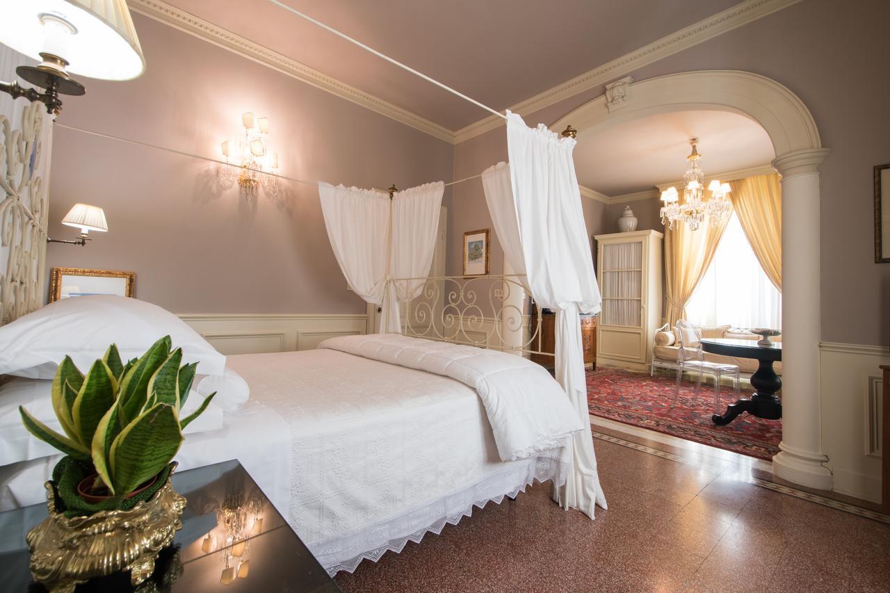 Villa Le Magnolie 蒙特卡蒂尼泰尔梅 外观 照片
