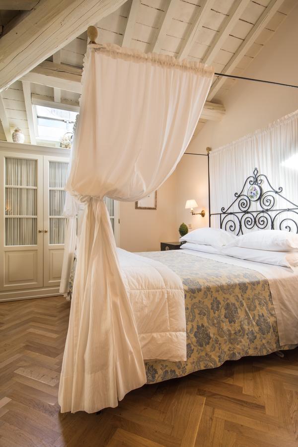 Villa Le Magnolie 蒙特卡蒂尼泰尔梅 外观 照片